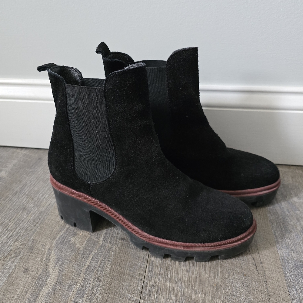 Leather Suede pull-on Black Boots
